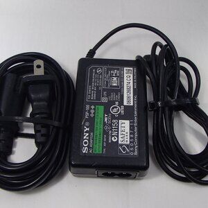 SONY PSP-100 5V 1500mA AC ADAPTOR PSP-2000 2001 3000 GENUINE CHARGER